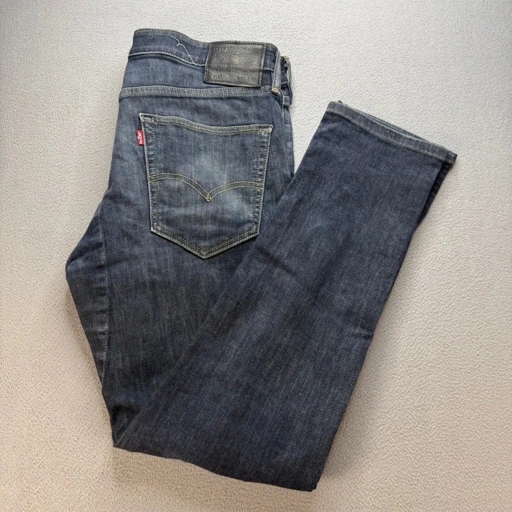 Levis 511 Slim Fit Jeans 36x32 (FIT 34x29) Dark Wash Blue Stretch Denim Casual